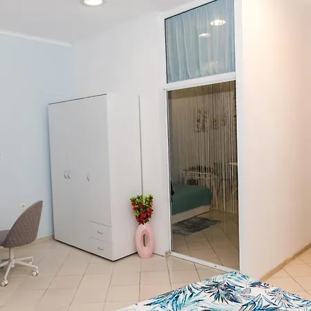 луксозен далия * Varna